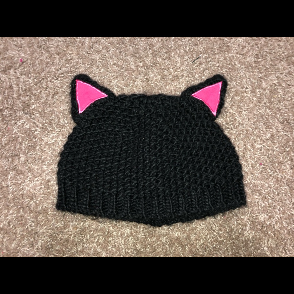 Beanie with cat ears